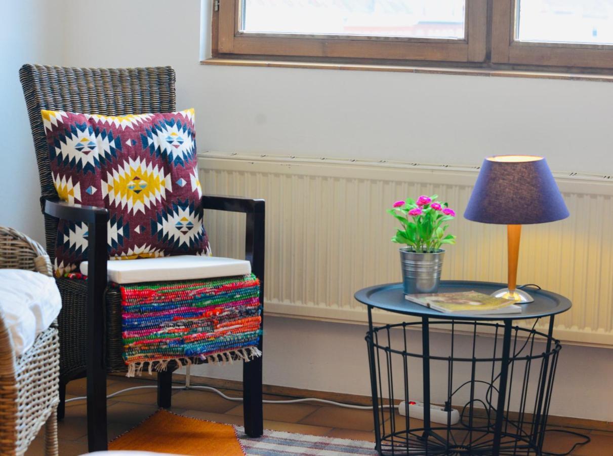 Charming Attic Apartment Near Messe Wien And Center Экстерьер фото
