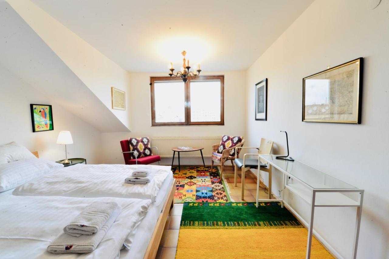 Charming Attic Apartment Near Messe Wien And Center Экстерьер фото